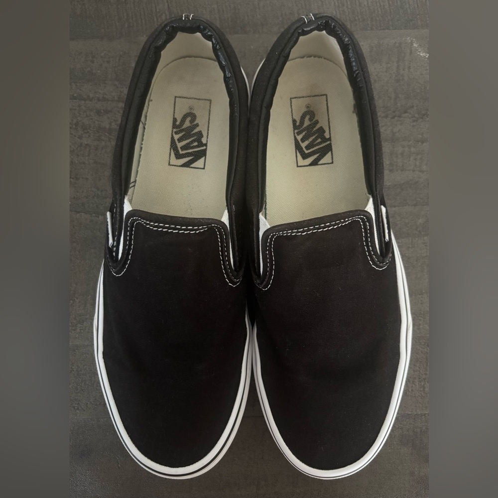 Vans Slip-On Skate Shoe, Black, Unisex Size Mens 9/Women’s 10.5 Great Condition